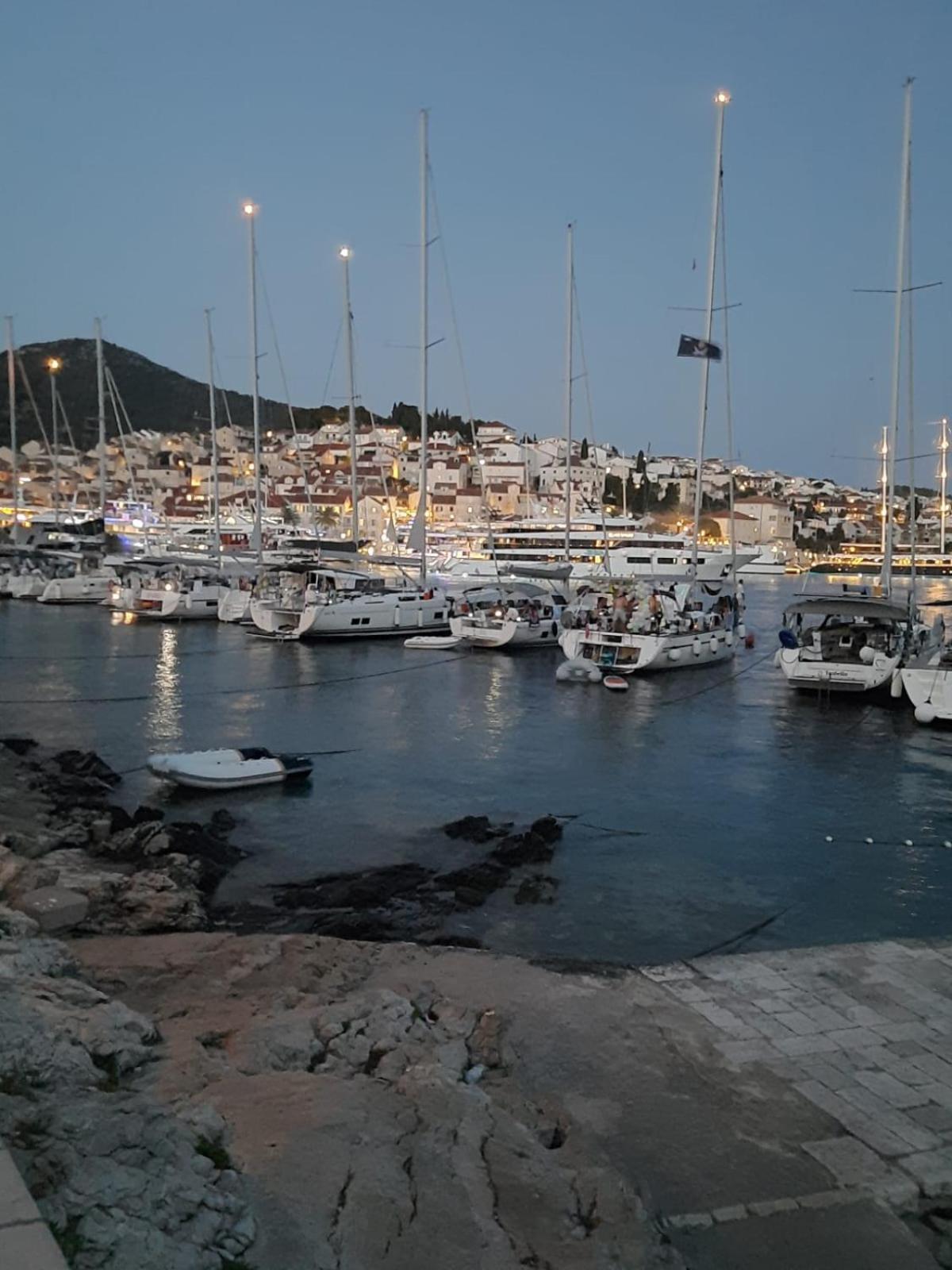 Apartments Villa Bella Vista Hvar Χβαρ Εξωτερικό φωτογραφία