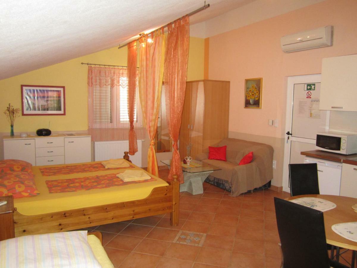 Apartments Villa Bella Vista Hvar Χβαρ Εξωτερικό φωτογραφία